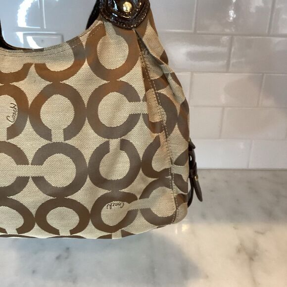 Coach Madison Maggie Mia Optic beige Canvas C Logo Hobo - Picture 4 of 13